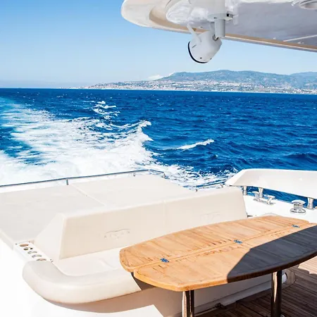 Botel Sicilyacht Charters &